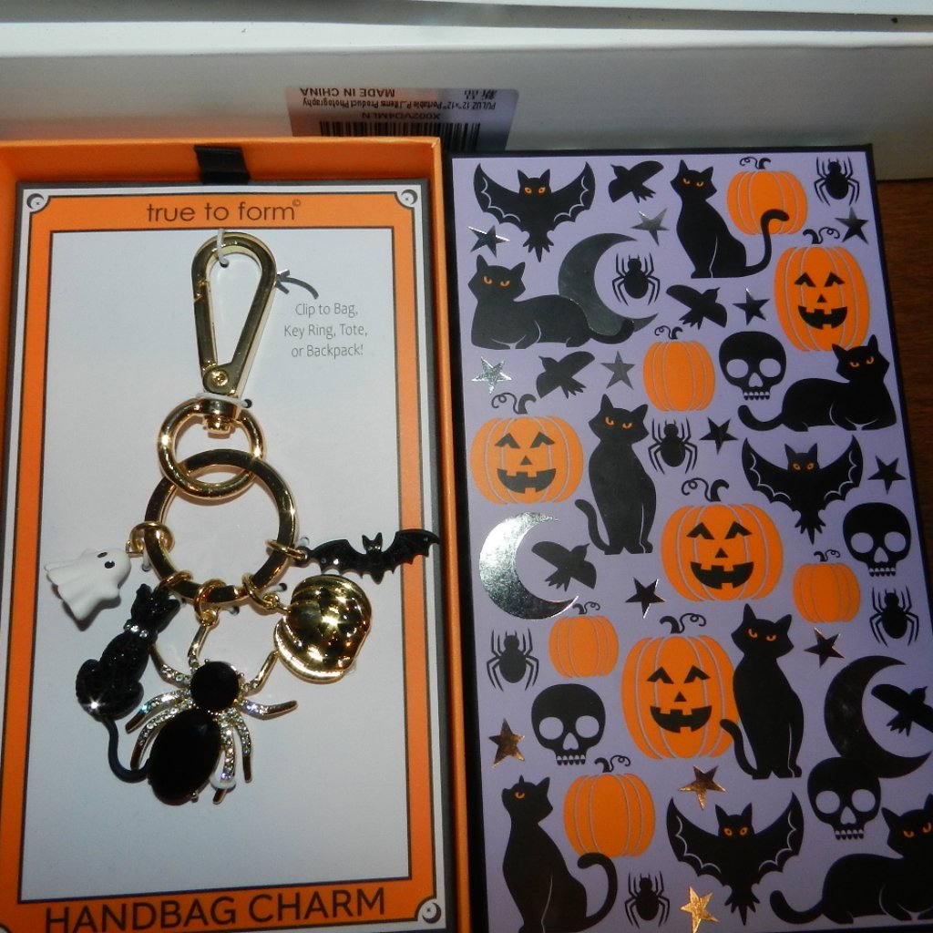 New In Box True To Form Viral Halloween Gold Bag Charm Key Chain